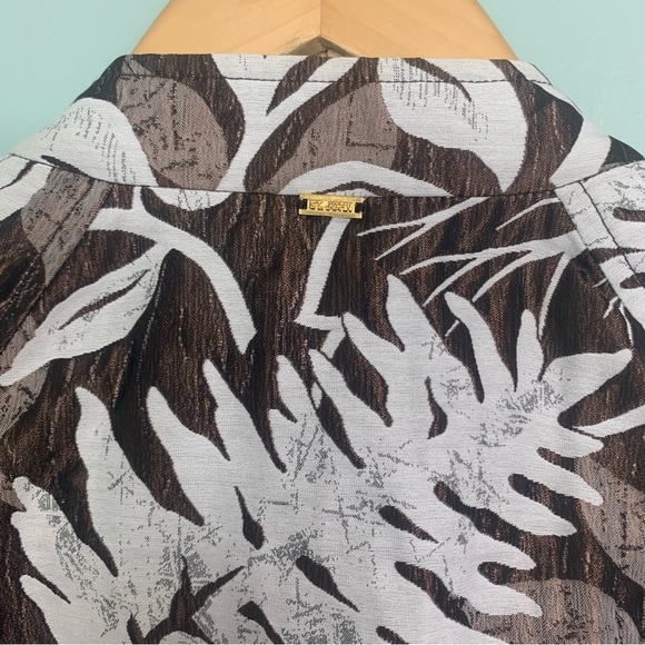 St John Leaf Print Short Sleeve Light Weight Jacket - Picture 8 of 16